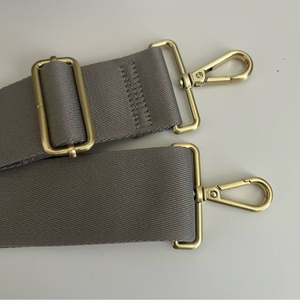Canvelle X-Small Boxy Crossbody Tote Grey - Picture 7 of 13